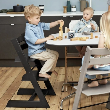 Stokke® Tripp Trapp® Oak krzesełko dla dziecka