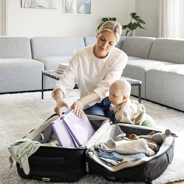 Stokke® Flexi Bath® zestaw 3w1, wanienka ze stojakiem i wkładką niemowlęcą | Transparent Calming Lavender