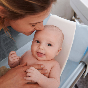 Stokke® Flexi Bath® wanienka ze stojakiem