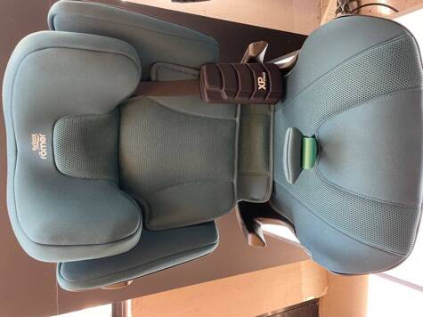 Britax Romer® Kidfix i-Size fotelik samochodowy 15-36 kg | Atlantic Green 3D Mesh EKSPOZYCJA 