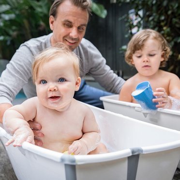 Stokke® Flexi Bath® + Newborn Support wanienka z wkładką niemowlęcą White MODEL POEKSPOZYCYJNY opakowanie zastępcze 