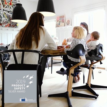 Stokke® Nomi® krzesełko ergonomiczne | Oiled Oak Black