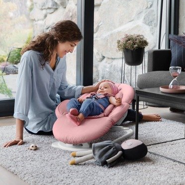 Stokke® Steps™ Bouncer leżaczek niemowlęcy z funkcją naturalnego bujania | Black–Soft Sage